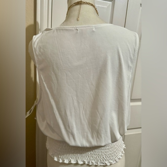 Moa Moa Off White Cropped Top Size Large MSRP $38 NWT Lovely and soft - Picture 5 of 7